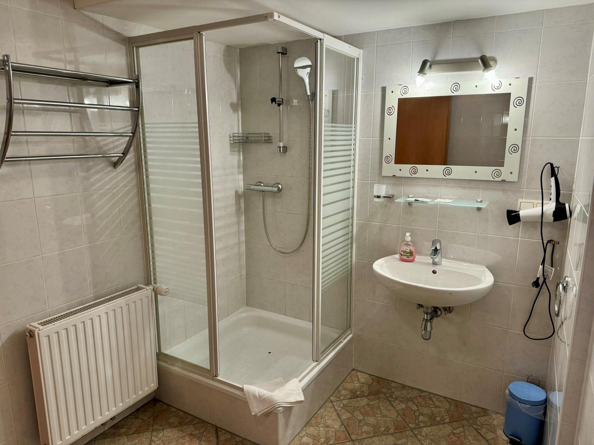 Alpenlodge, Ferienwohnung 6 Тирзе Экстерьер фото